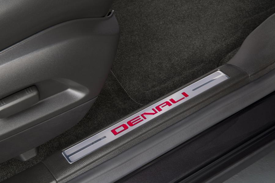  GMC Terrain Denali 2015 года  (фото 6 из 9)